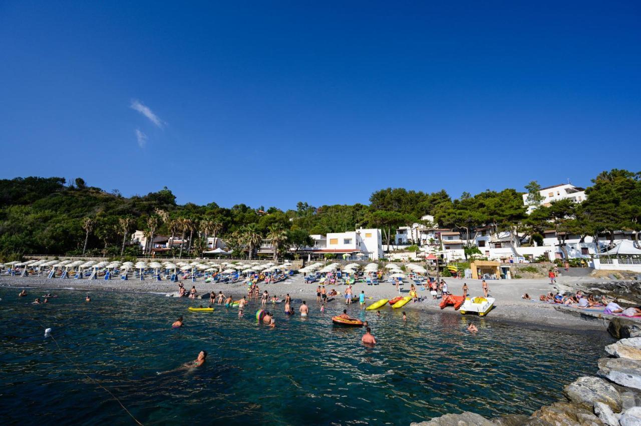 Villaggio Stella Del Sud & Resort Pisciotta Exterior photo