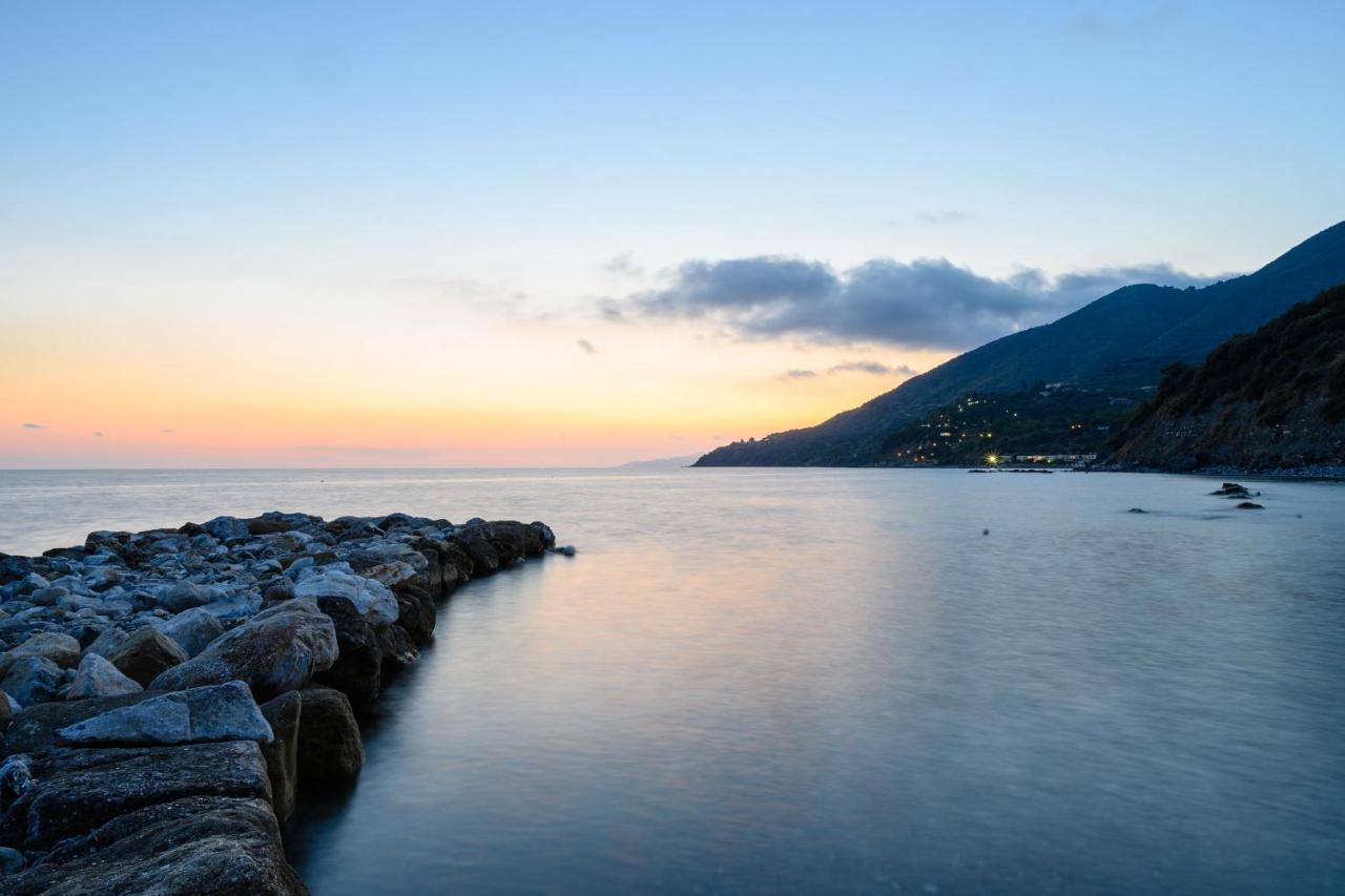 Villaggio Stella Del Sud & Resort Pisciotta Exterior photo