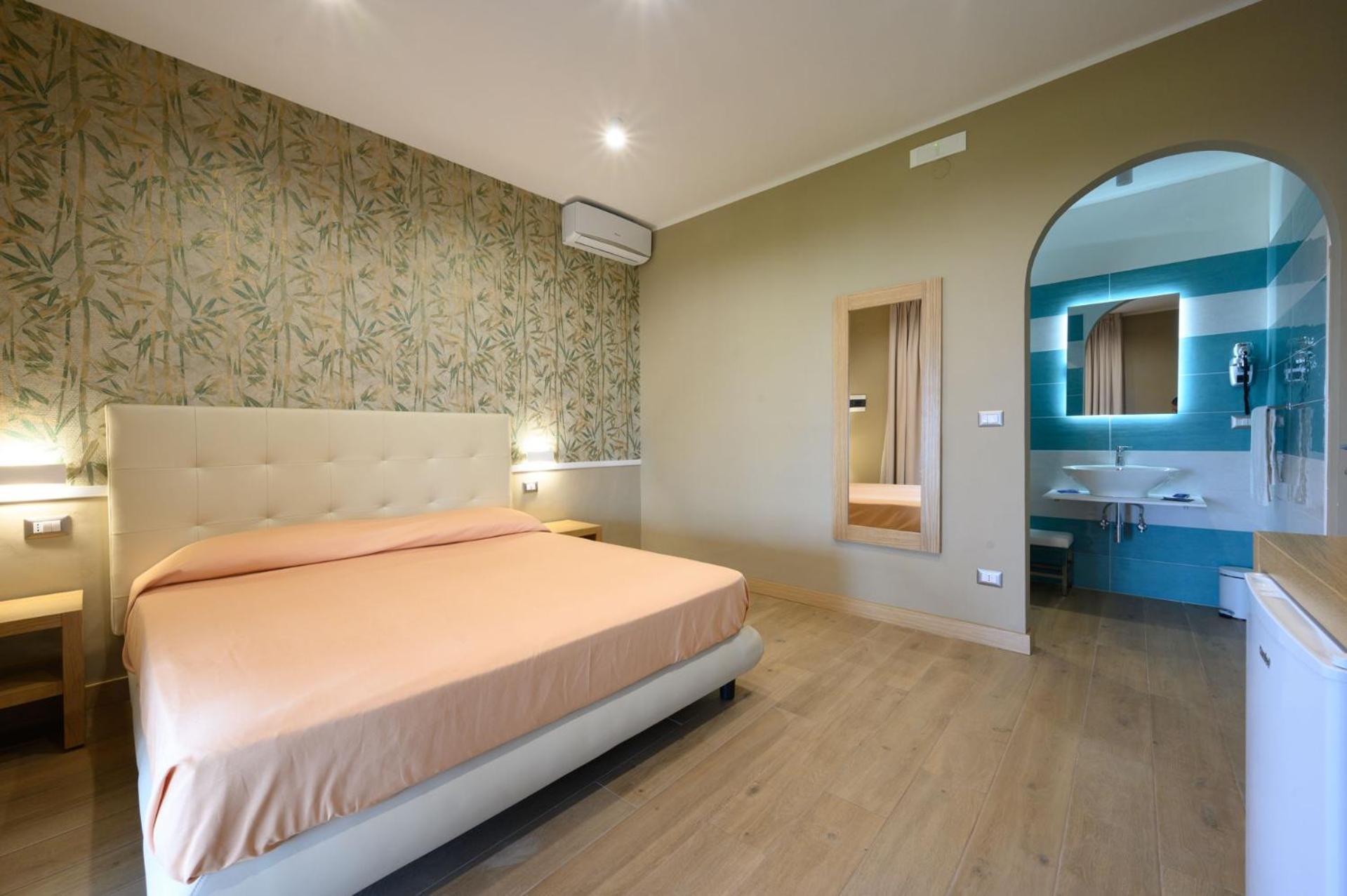 Villaggio Stella Del Sud & Resort Pisciotta Exterior photo