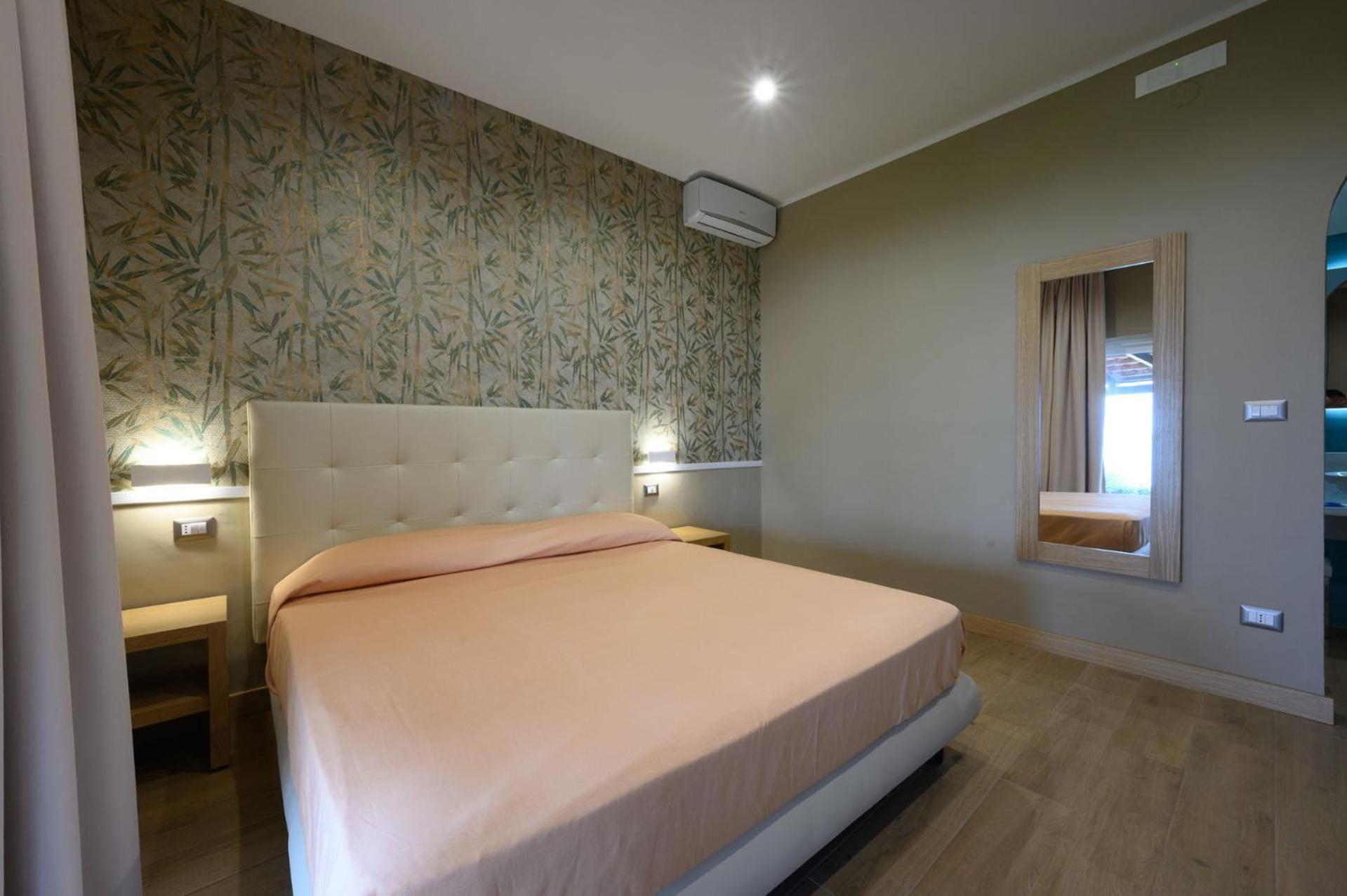 Villaggio Stella Del Sud & Resort Pisciotta Exterior photo